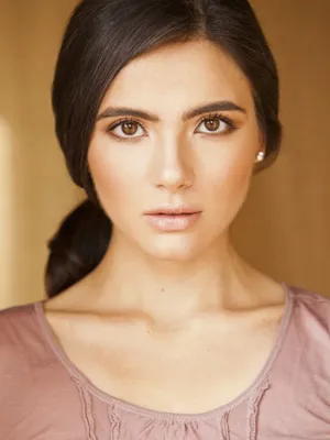 Arienne Mandi