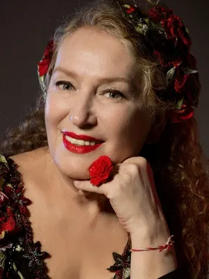 Suzan Kardeş