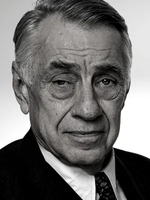 Philip Baker Hall
