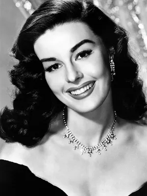 Elaine Stewart