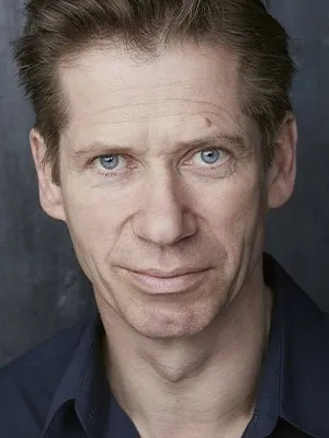 Jonathan Kemp