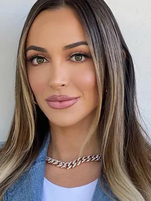 Farrah Aldjufrie