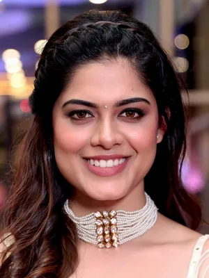 Asha Bhat