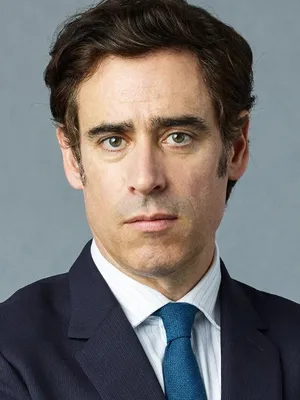 Stephen Mangan