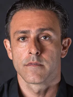Arash Mokhtar