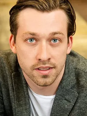 Simon Stone
