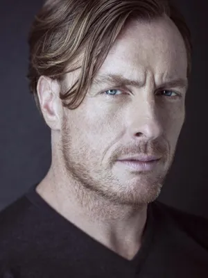 Toby Stephens