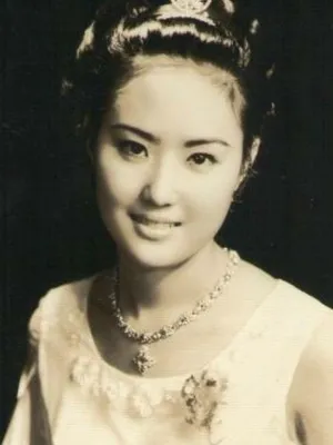 Pauline Yin