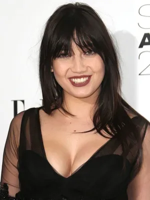 Daisy Lowe