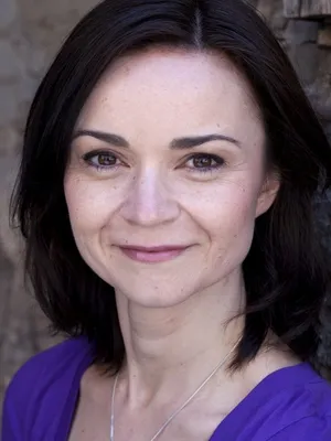 Julia Arkos