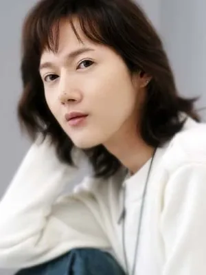Lee Si-yeon