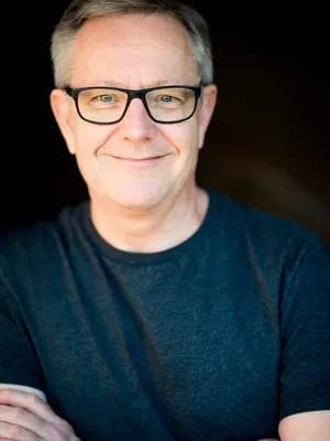 Jonathan Biggins