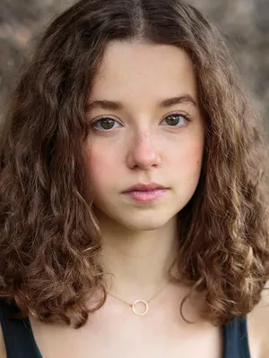 Ariella Glaser