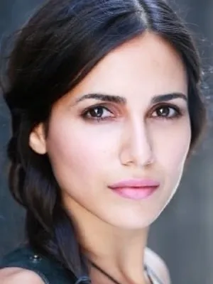 Yasmine Aker