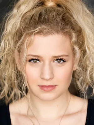 Carly Nahon