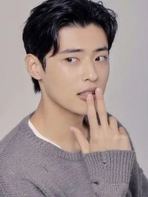 Kang Woo-jung