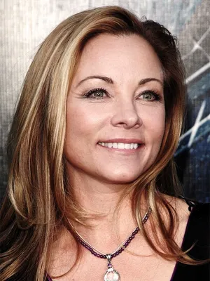 Theresa Russell