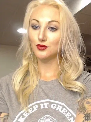 Lucretia Lynn