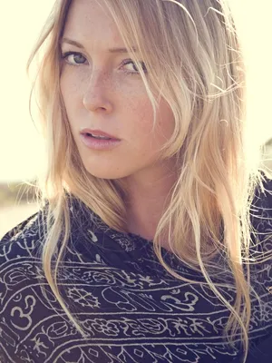 India Oxenberg