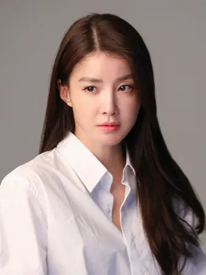 Lee Si-young