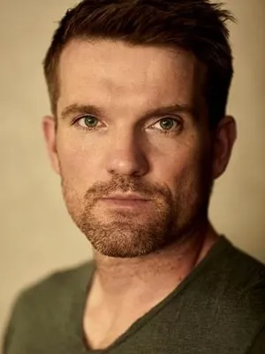 Dean Ashton