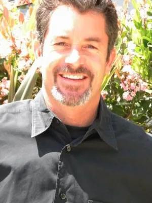 Lance Fenton
