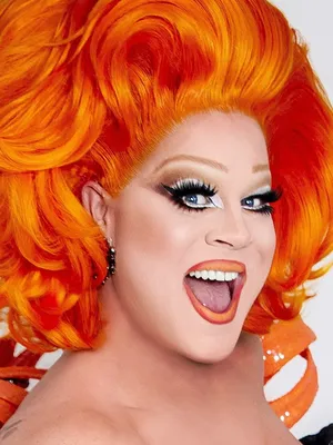 Nina West