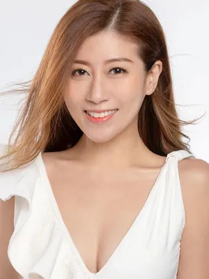 Adrienne Lau