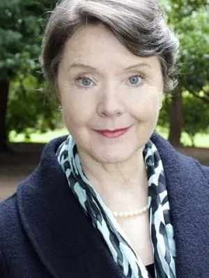 Ellen McLain