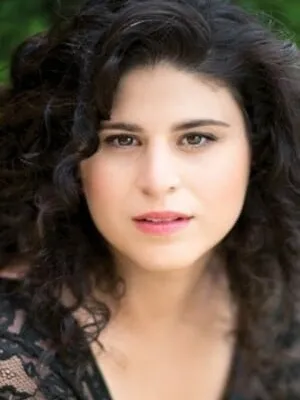 Olivia Stambouliah