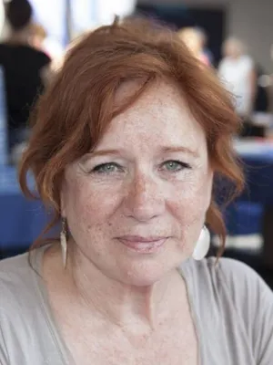 Éva Darlan