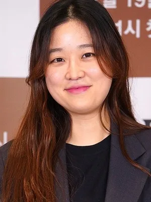 Sim Na-yeon