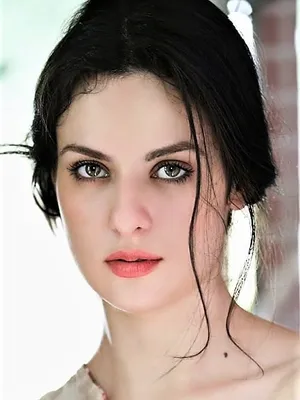 Elena Kazan