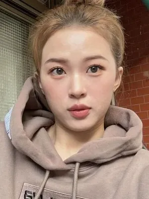 Kira Tsao