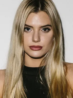 Alissa Violet