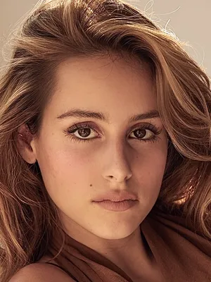 Nell Verlaque