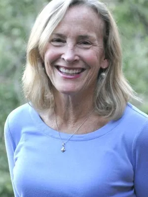 Joanne Popolin