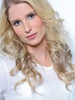 Júlia Lund