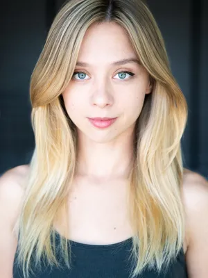 Anna Lore