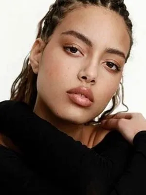 Hanna Huffman
