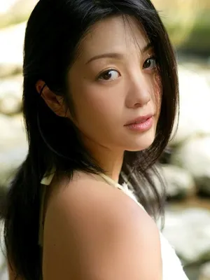 Minako Komukai