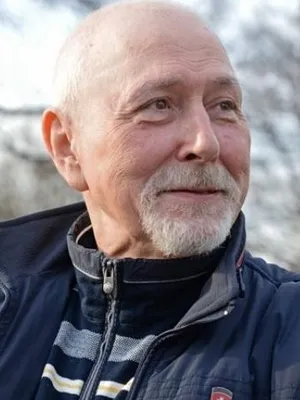 Jacek Brzostynski