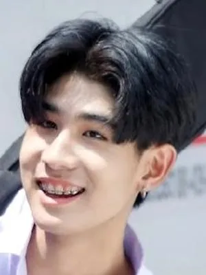 VJ Chawanwit Phongphan