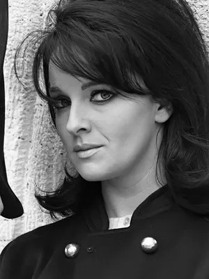 Lisa Gastoni