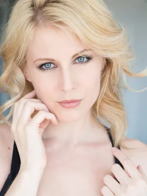 Alison MacInnis