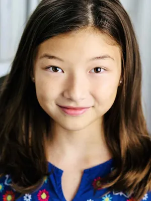 Chloe Bremer