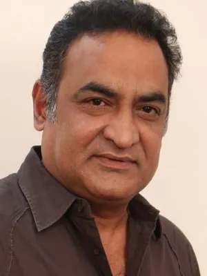 Aadukalam Naren