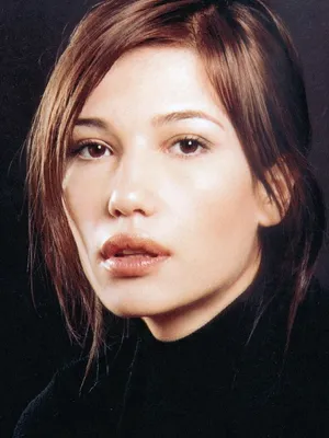Oona Hart