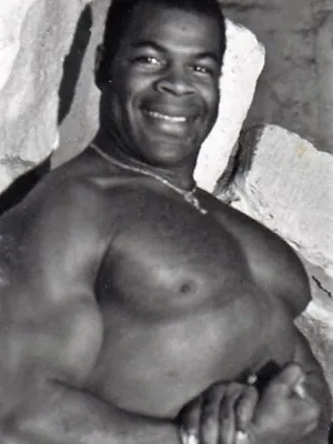 Manu Pluton