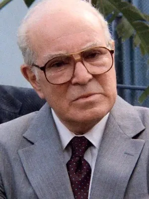 Stephen Elliott